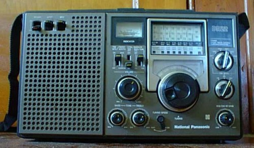 1970s Panasonic RF-2200 Portable Multi-Band Radio | Vintage Electronics ...